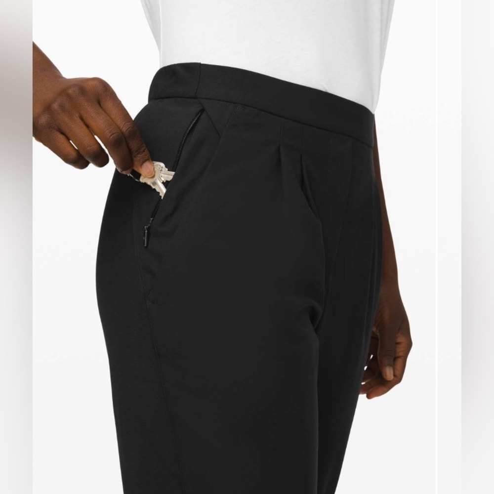 Lululemon Essential High-Rise Trouser in Black - Picture 4 of 13